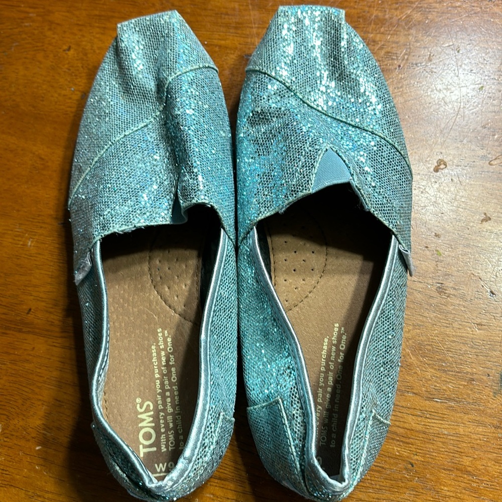 Tom’s size 9 blue sparkly